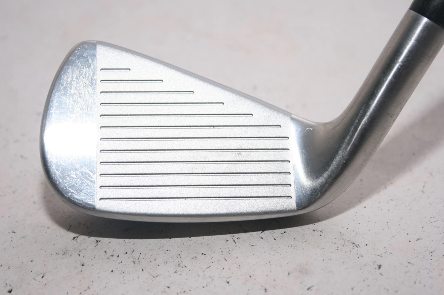 Titleist 704.CB (Regular, Graphit, 2° Flat) Eisen 6 – Bild 2