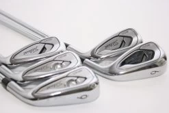 Titleist T200 Eisensatz 6-P Regular Stahl
